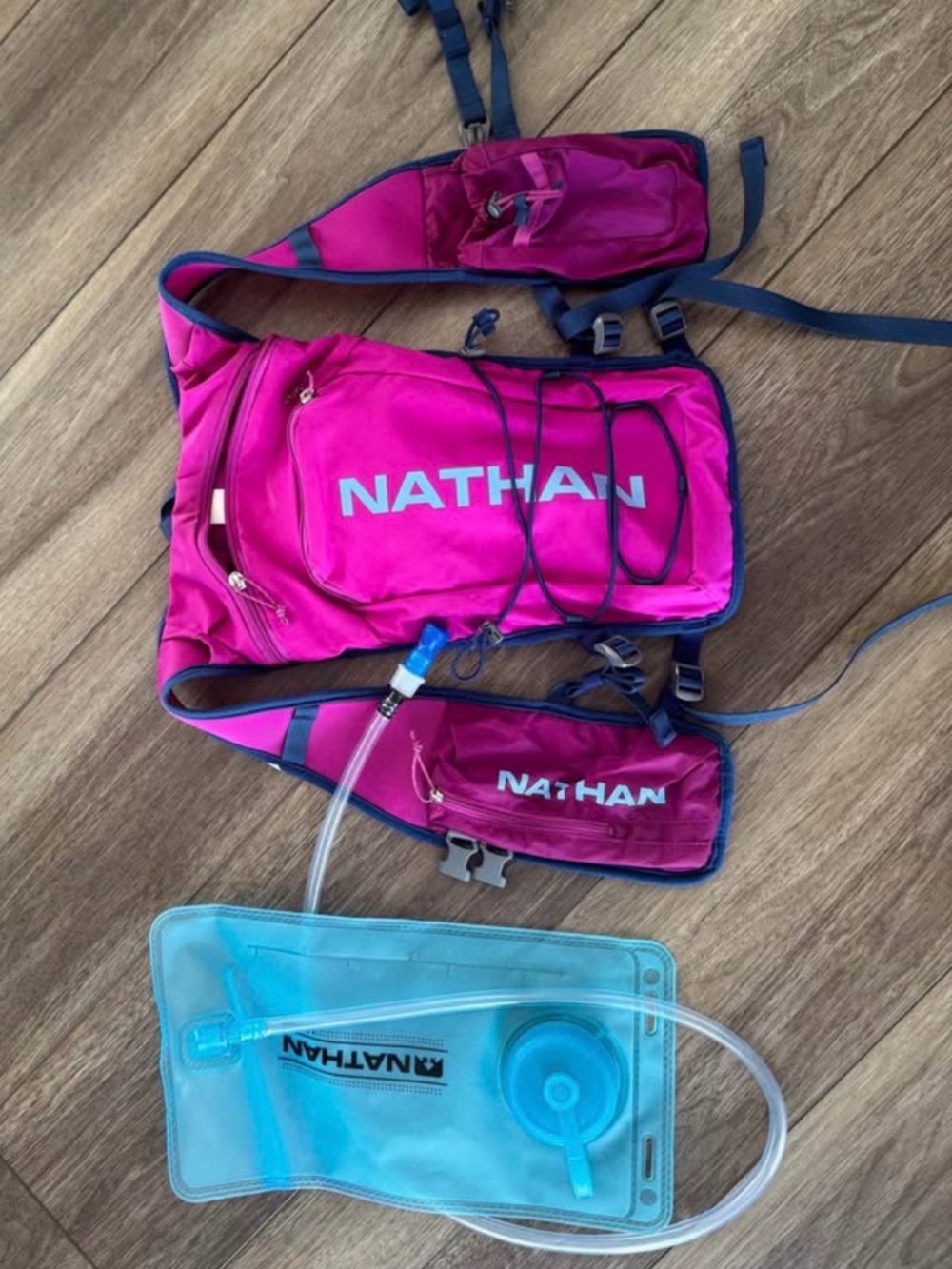 Nathan running vest, bladder included